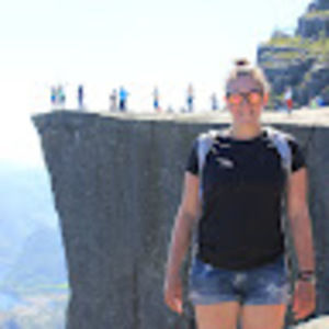 Meet your Posher, Suzanne